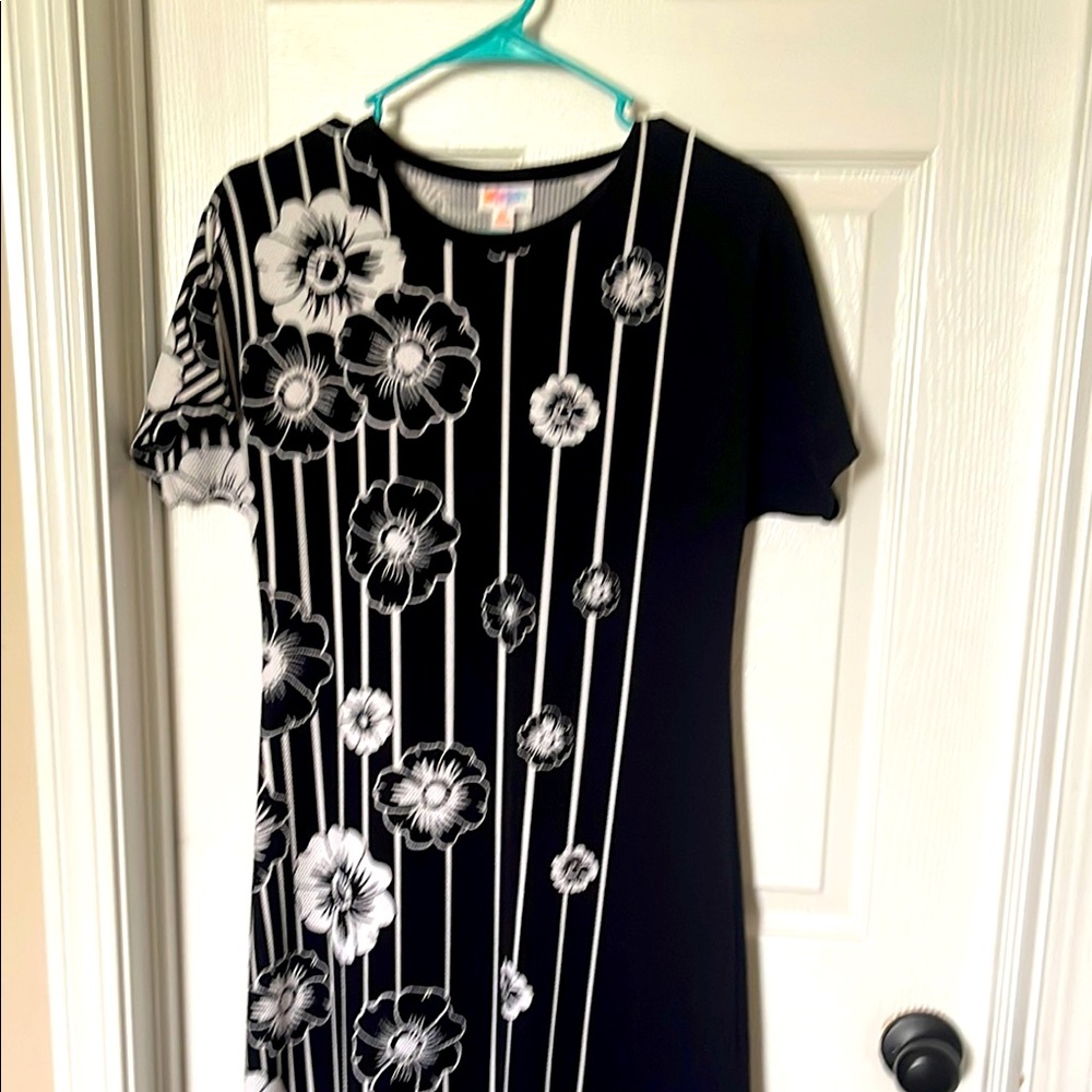 Black and White Floral Maxi dress by Lularoe